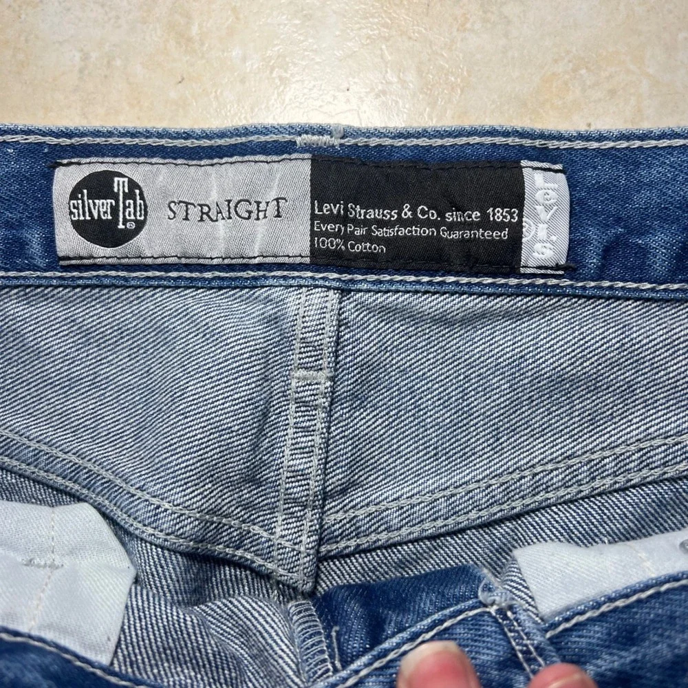 Levi's SilverTab Straight Leg Light Wash Distressed Jeans Mens 30x32 100% Cotton